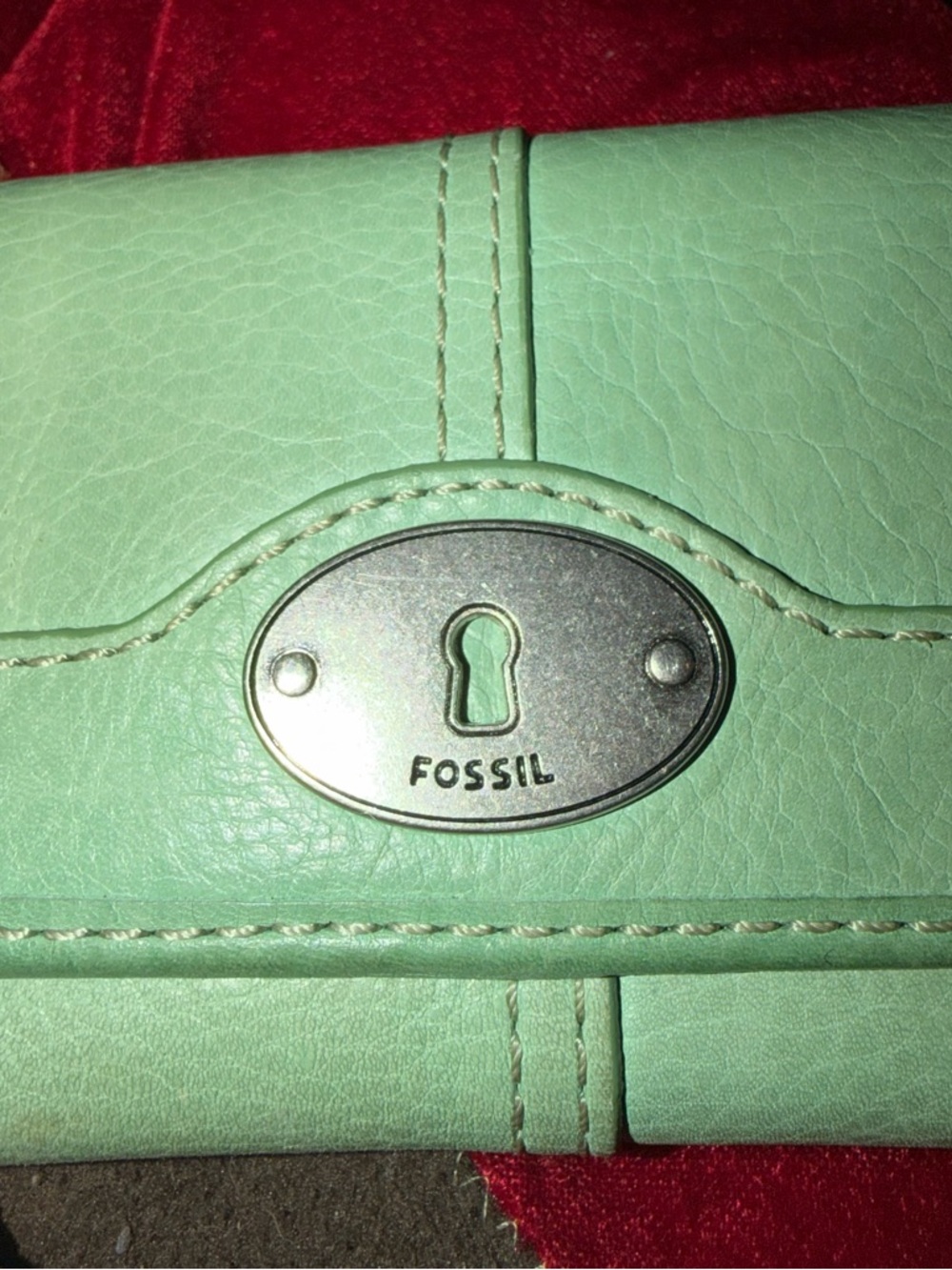 Fossil Mint-Toned Leather Wallet with Silver Lock Plate